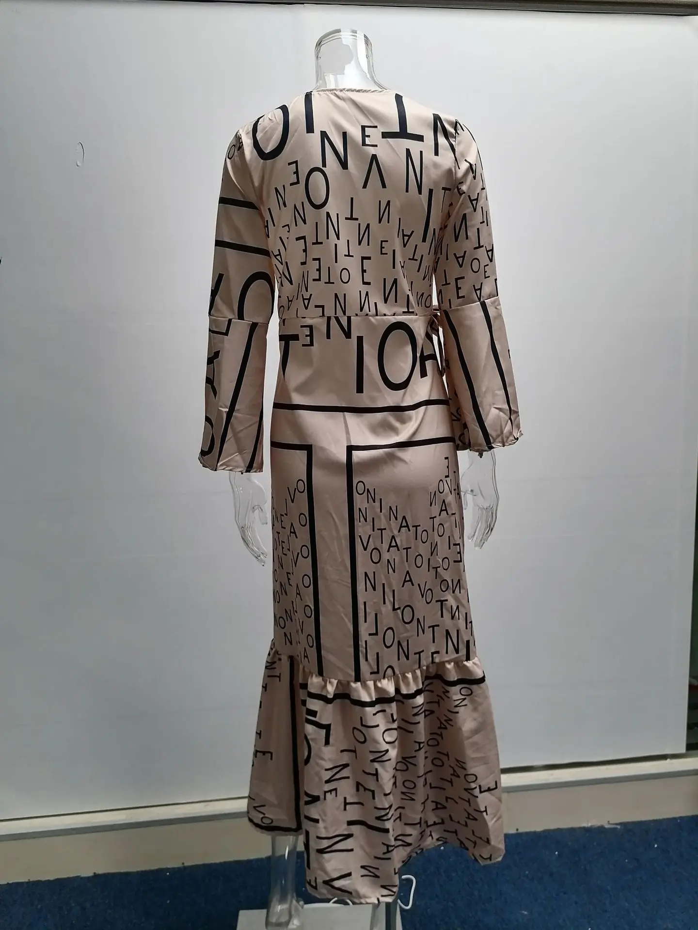 Novo outono inverno manga comprida amarrado com decote em v suspender costura impresso elegante e confortável vestido de fenda para mulher - Imagem 22